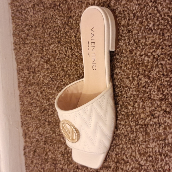 Cream valentino afrodite sandals - Picture 4 of 4